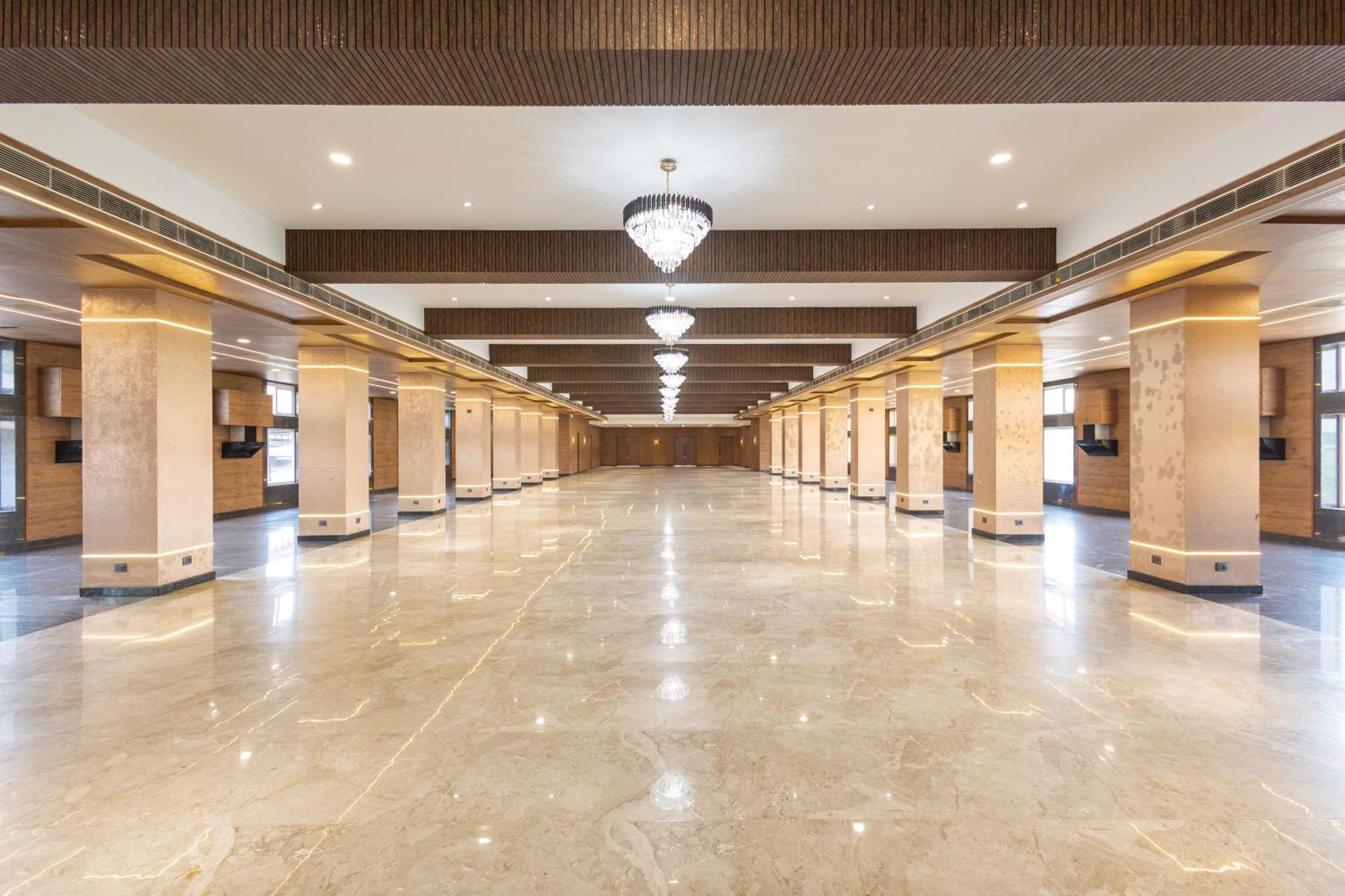Maryada Maitri Resort -100 Rooms & 3 Banquets Siliguri Bagian luar foto